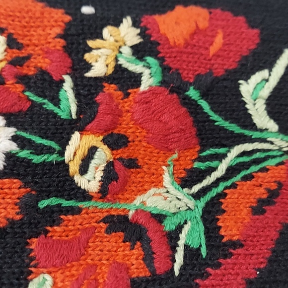 Joan steele size large knit sweater vest (InvW174) - Picture 4 of 7